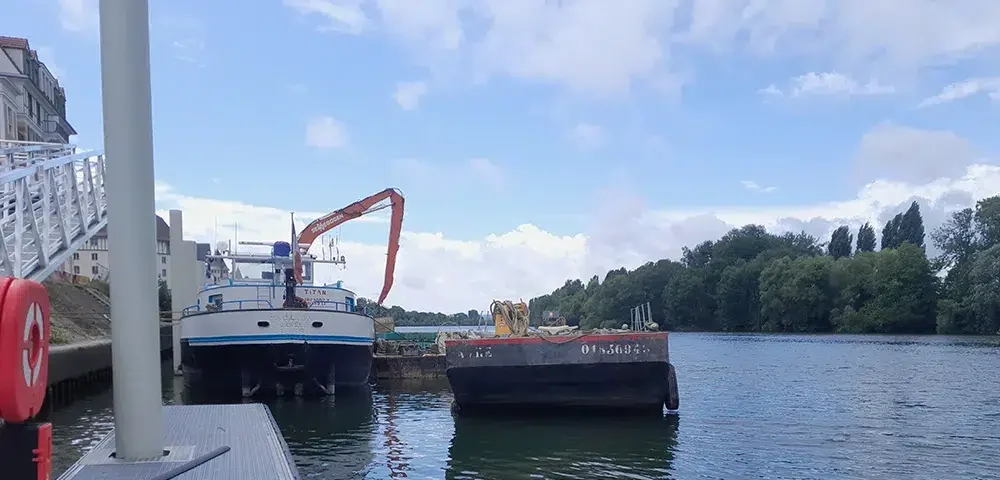 Infrastructures de travaux en milieu fluvial